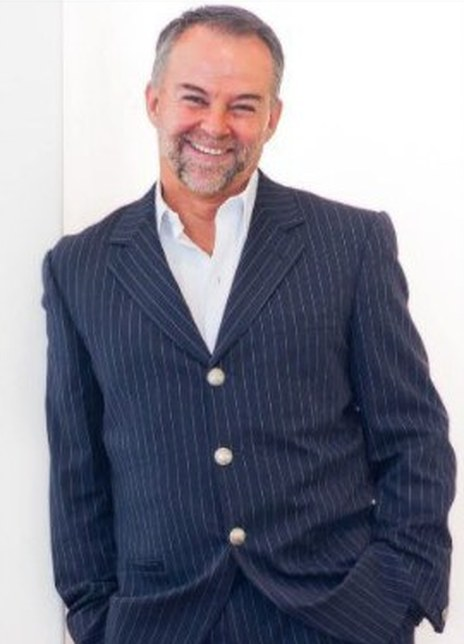 史蒂芬·詹宁斯 Stephen Jennings 