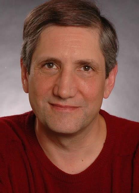 斯蒂芬·拉塞尔 Stephen Russell 