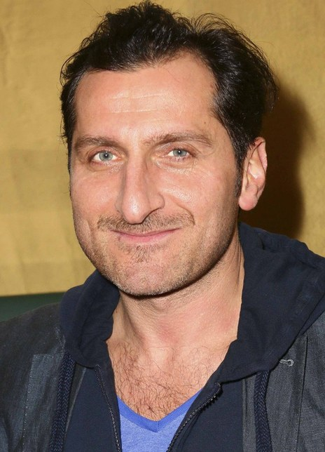 提姆·塞菲 Tim Seyfi Timur Seyfettin Ö lmez