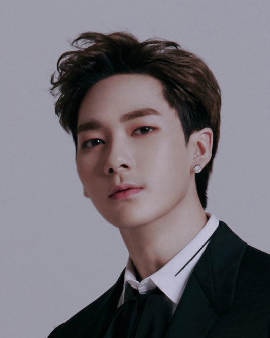 郭英敏 Aron Aaron Kwak  아론 Kwak Young Min 곽영민