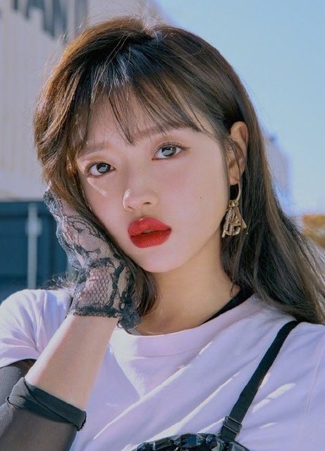 柳始我 YooA 刘是我 柳諟我 유시아  유아