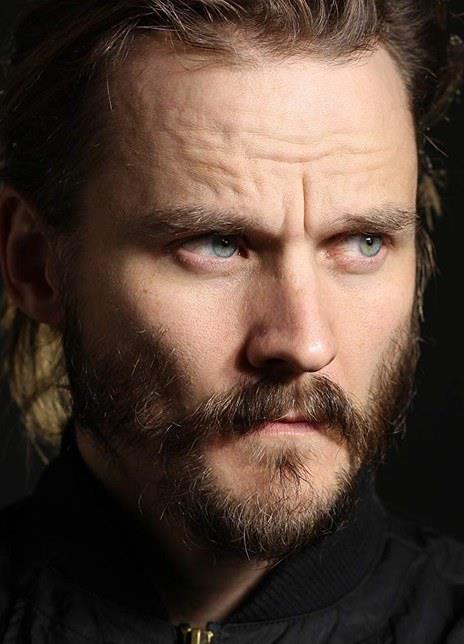 崔维斯·汉默 Travis Hammer 