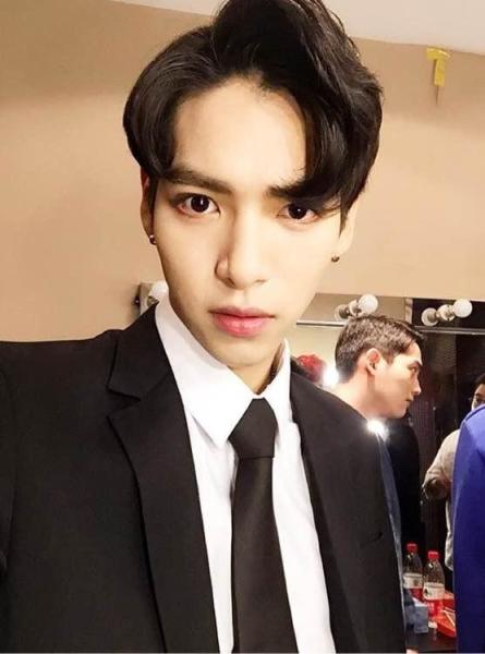 李炯柱 LeeHyungJoo；Harry 이형주