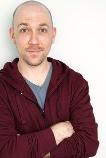 西奥·格林利 Theo Greenly 