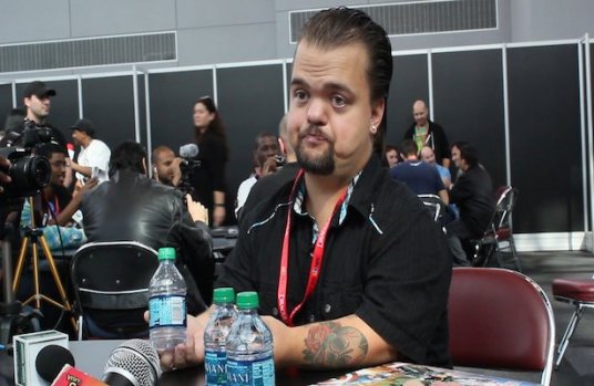 霍恩斯沃格 Hornswoggle 霍恩斯沃格 Hornswoggle