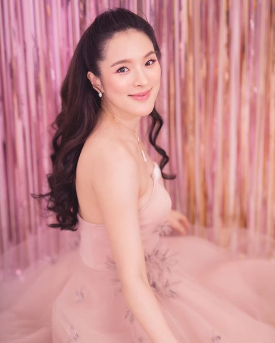 苏卡达·顾珑希 Punpun สุทัตตา อุดมศิลป์ Sutatta Udomsilp