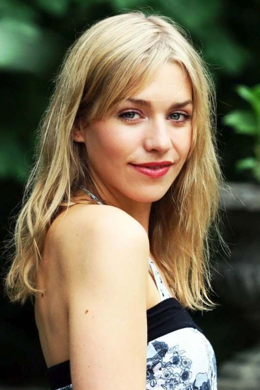 茱莉亚·迭泽 Julia Dietze 茱莉亚·迭泽 Julia Dietze