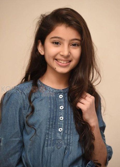 莎拉·阿尔琼 Sara Arjun 