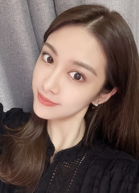 白冰可 Bingke Bai Angelbai