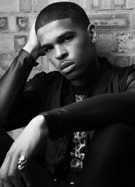 科拉·波金尼 Kola Bokinni 