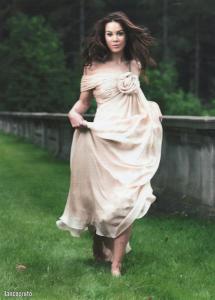 罗姗妮·麦琪 Roxanne McKee 