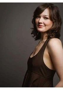 弗吉尼亚·库尔 Virginia Kull 