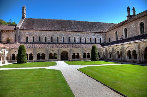 丰特莱的西斯特尔教团修道院 Cistercian Abbey of Fontenay