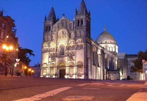 昂古莱姆主教座堂 Angoulême Cathedral