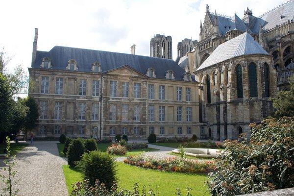 兰斯圣母大教堂圣雷米修道院和圣安东尼宫殿 Cathedral of Notre-Dame Former Abbey of Saint-Rémi and Palace of Tau Reims