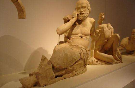奥林匹亚考古博物馆 Archaeological Museum of Olympia
