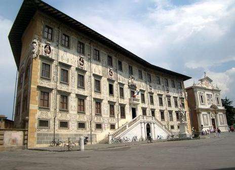 骑士宫 Palazzo della Carovana