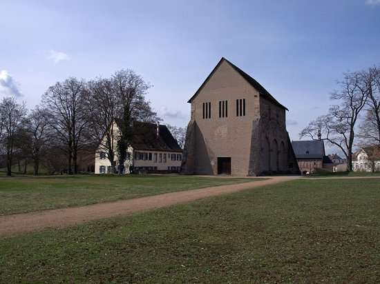 洛尔施修道院 Abbey and Altenmünster of Lorsch