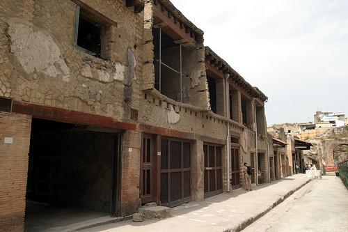 庞培赫库兰尼姆和托雷安农齐亚塔考古区 Archaeological Areas of PompeiErcolanoand Torre Annunziata