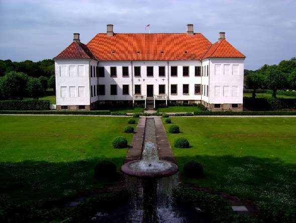 喀莱朔姆城堡 Clausholm Castle