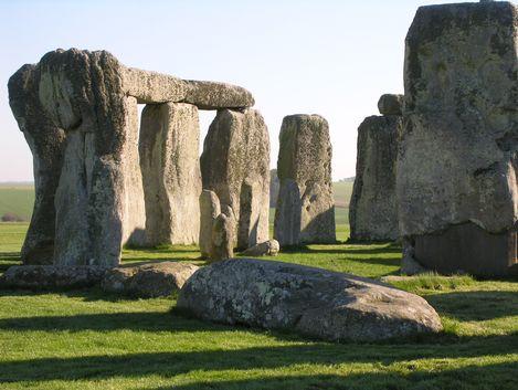 “巨石阵”埃夫伯里及周围的巨石遗迹 Stonehenge Avebury and Associated Sites