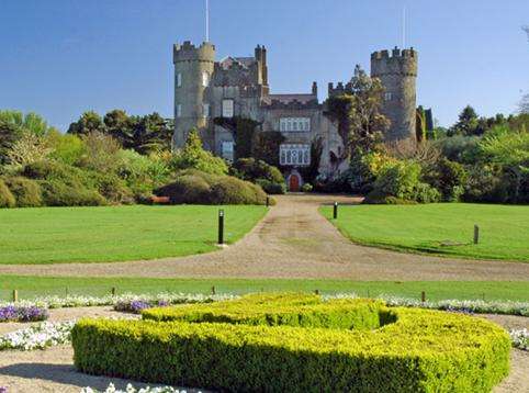 马拉海德城堡 Malahide Castle