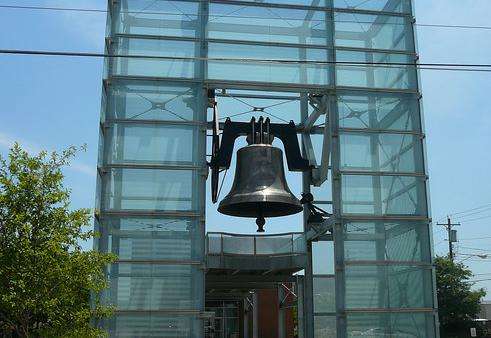 纽波特世界和平钟 World Peace Bell