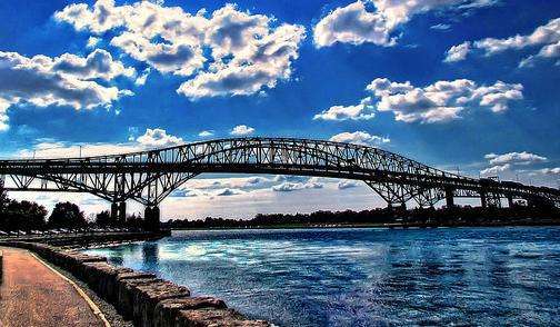 蓝水桥 Blue Water Bridge