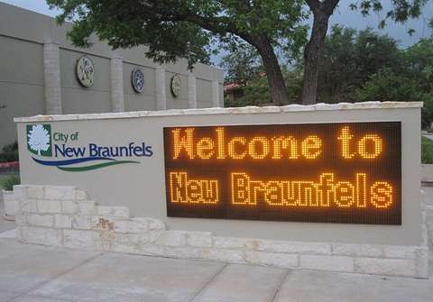 新布朗费尔斯 New Braunfels