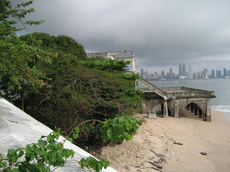 巴拿马城考古遗址及巴拿马历史名区 Archaeological Site of Panamá Viejo and Historic District of Panamá