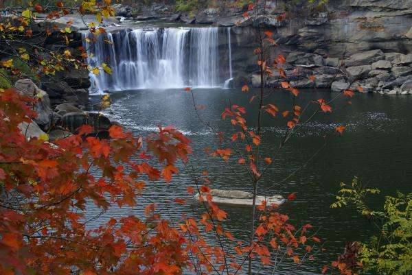 坎伯兰瀑布 Cumberland Falls