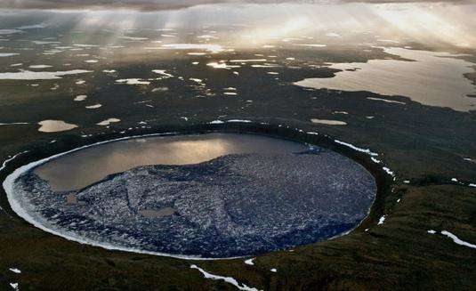 冰古拉蒂陨石坑 Pingualuit Crater