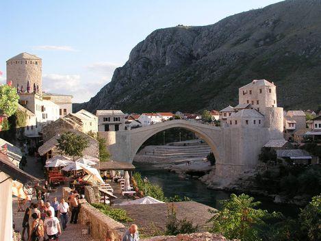 莫斯塔尔旧城和旧桥地区 Old Bridge Area of the Old City of Mostar