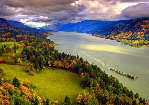 哥伦比亚河峡谷 Columbia River Gorge