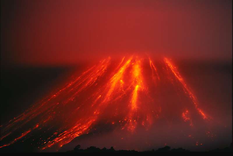 苏弗里埃尔火山 Soufriere Hills Volcano