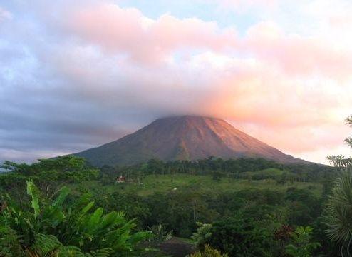 阿雷纳火山 Arenal Volcano