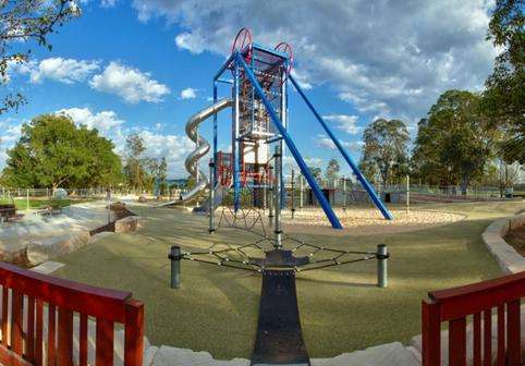 麦觉理湖市 Lake Macquarie City