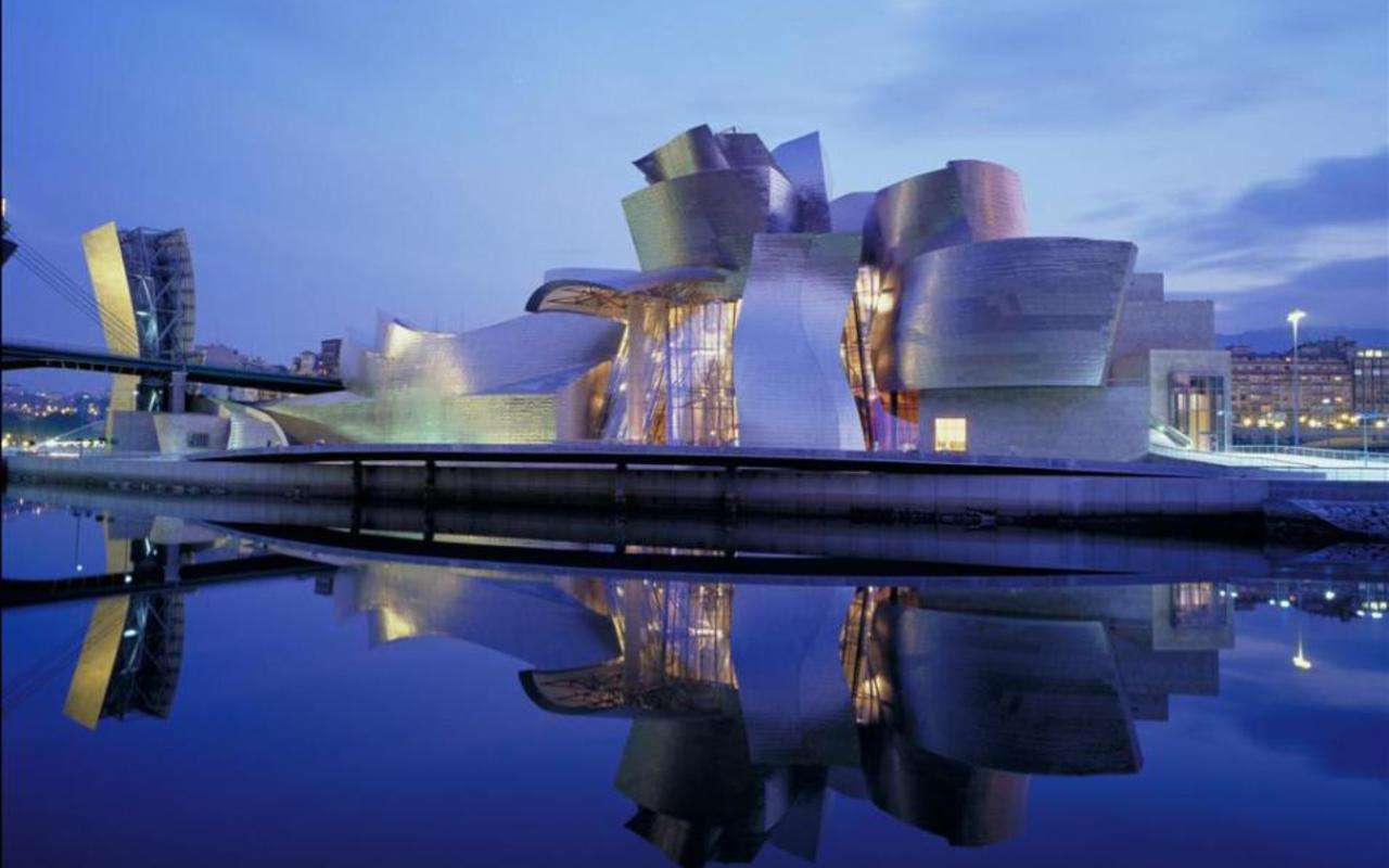 毕尔巴鄂古根海姆美术馆 Guggenheim Museum Bilbao
