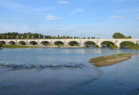 卢瓦尔河 Loire