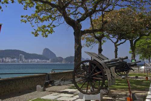 里约热内卢 Rio de Janeiro: Carioca Landscapes between the Mountain and the Sea