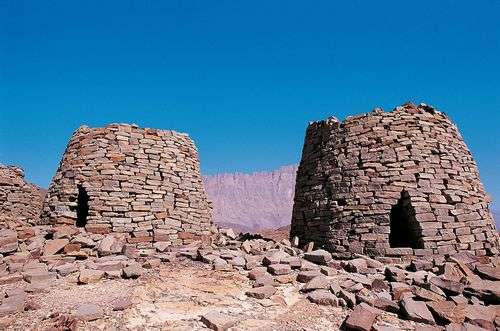 巴特库特姆和艾因考古遗址 Archaeological Sites of Bat Al-Khutm and Al-Ayn