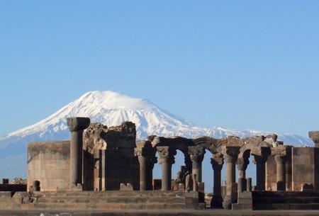 埃奇米河津教堂和兹瓦尔特诺茨考古遗址 Cathedral and Churches of Echmiatsin and the Archaeological Site of Zvartnots