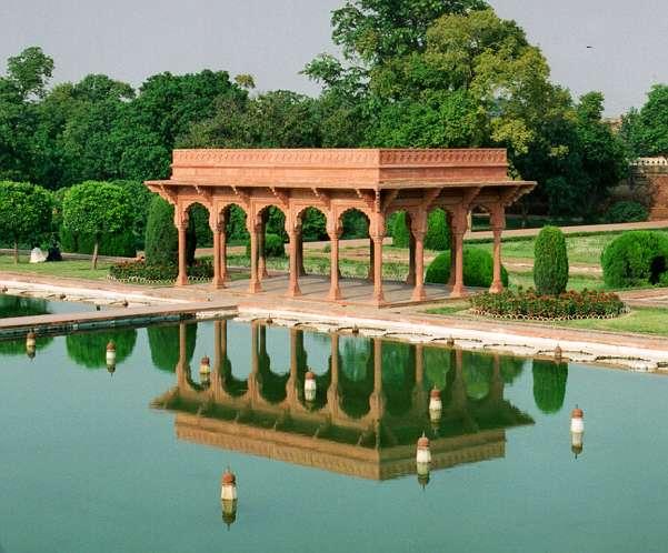 拉合尔古堡和夏利玛尔公园 Fort and Shalamar Gardens in Lahore