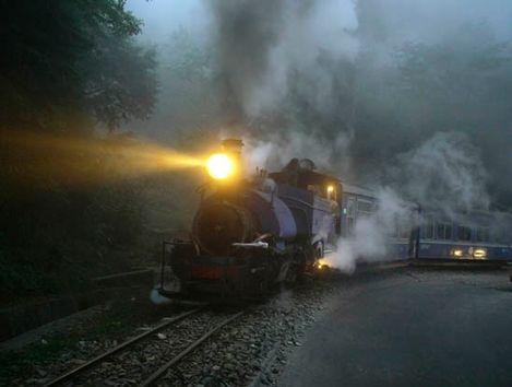 大吉岭喜马拉雅铁路 Mountain Railways of India