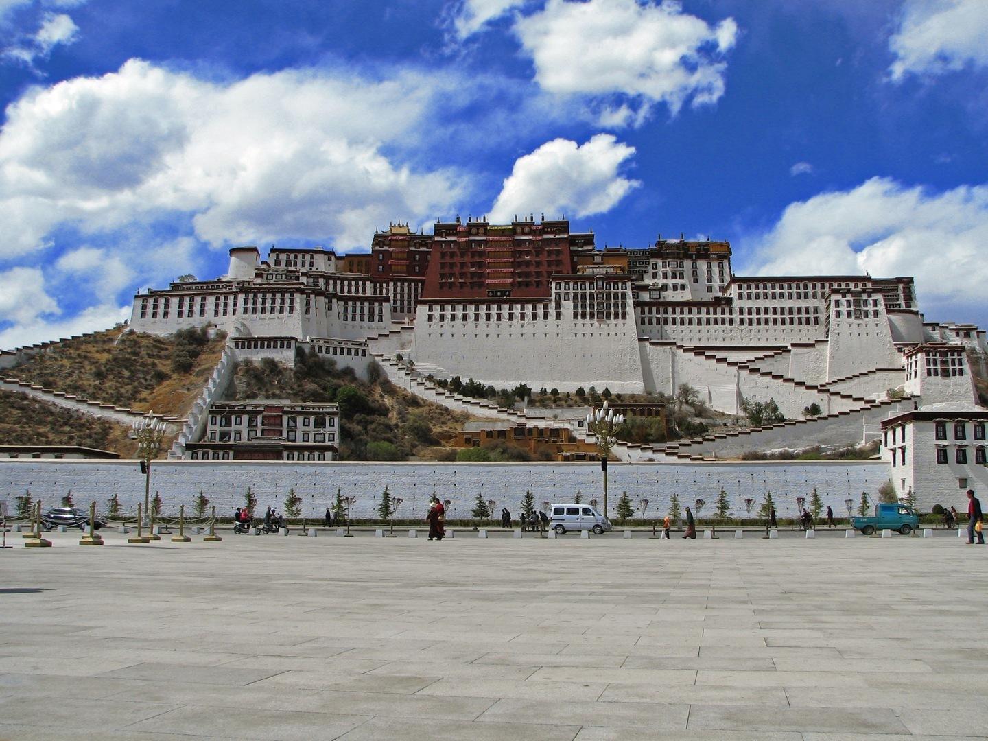 拉萨布达拉宫历史建筑群 Historic Ensemble of the Potala Palace Lhasa