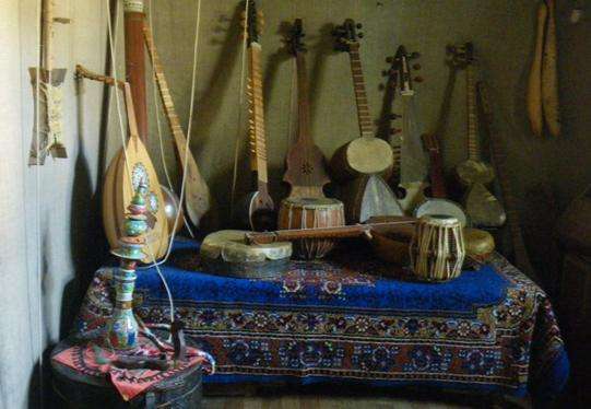 古弥尼乐器博物馆 Gurminj Museum of Musical Instruments