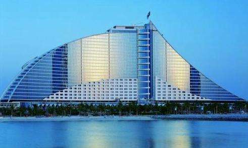 朱美拉海滩酒店 Jumeirah Beach Hotel
