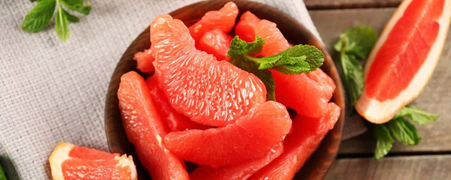 红心柚性温还是性凉 关于红心柚的食物属性介绍