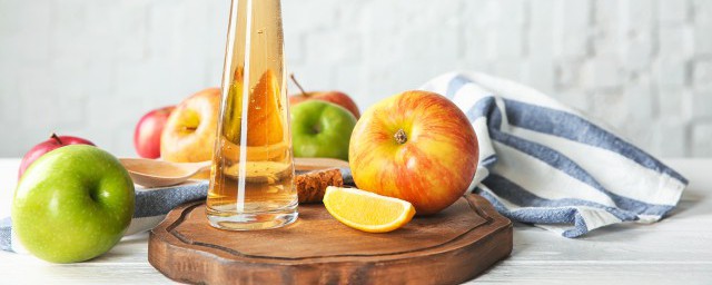 苹果榨汁要加水吗 苹果榨汁要不要加水