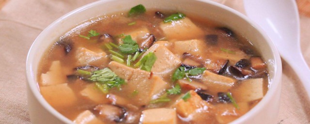 简易大酱豆腐汤的家常做法 大酱豆腐汤怎么做